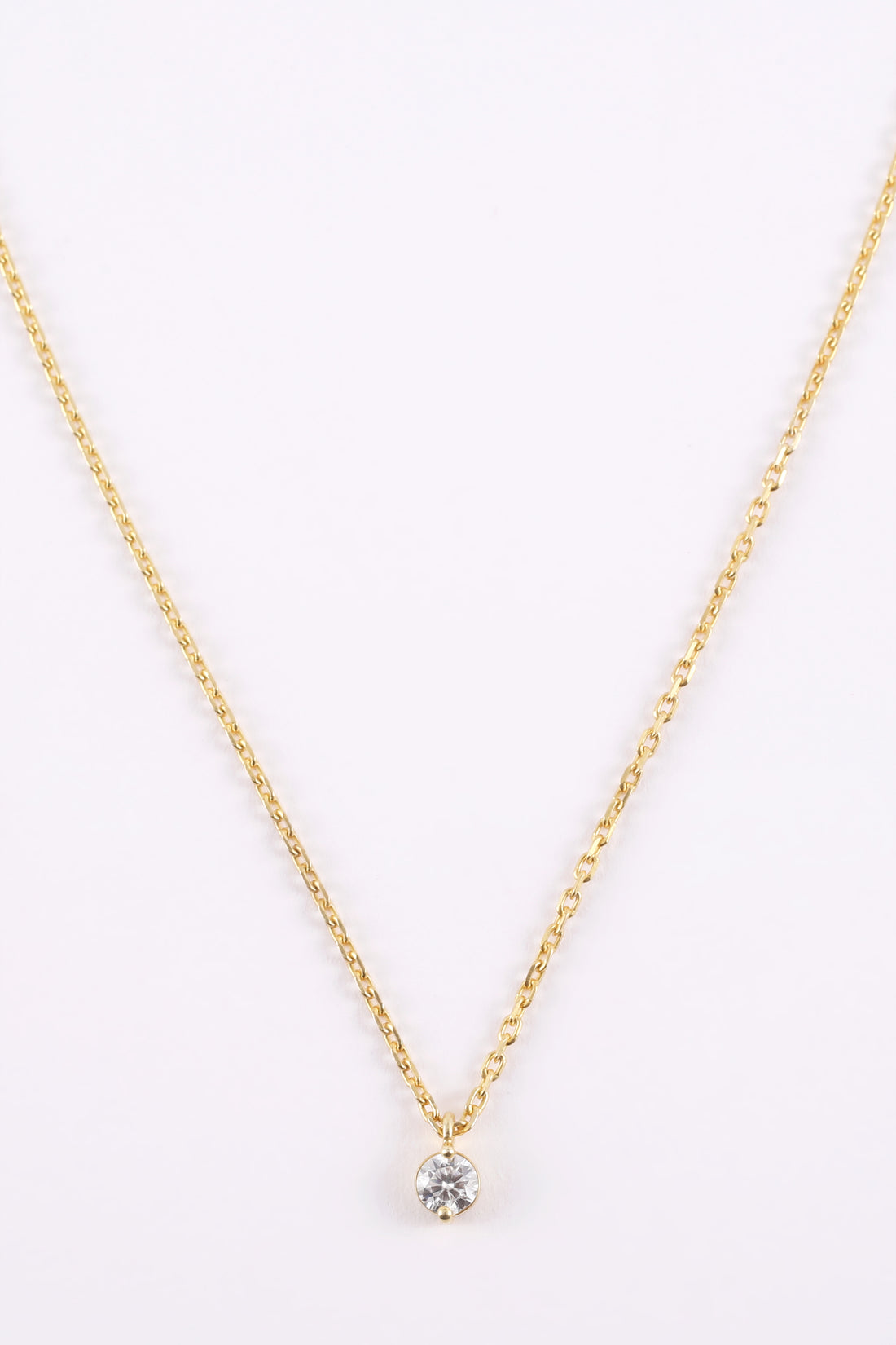 Dainty Gold Pendant